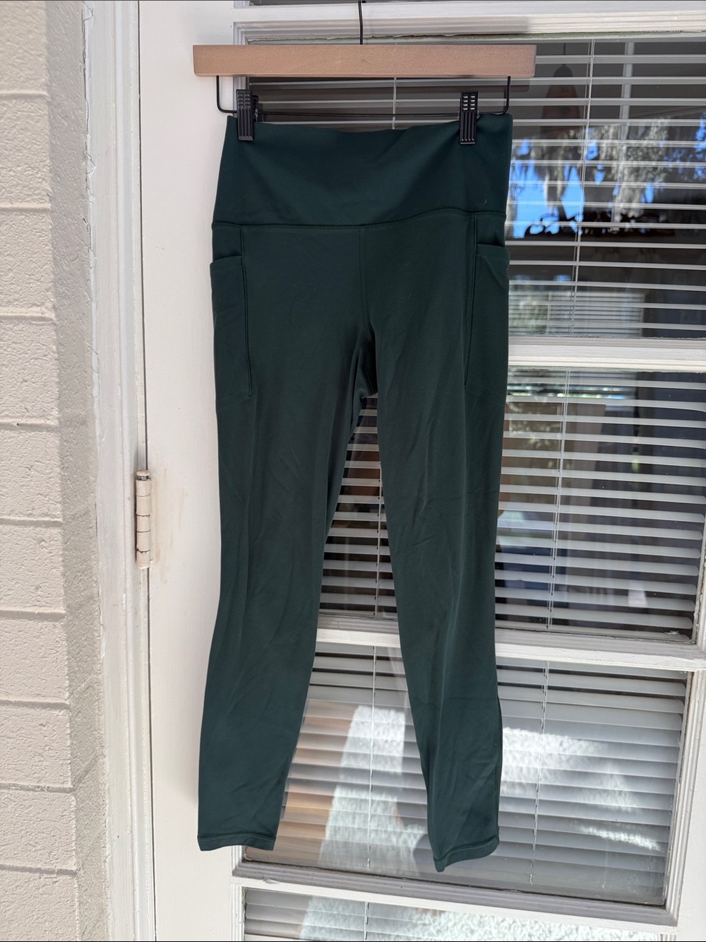 Athleta Forest Green Salutation size Small